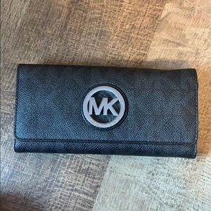 michael kors fold wallet